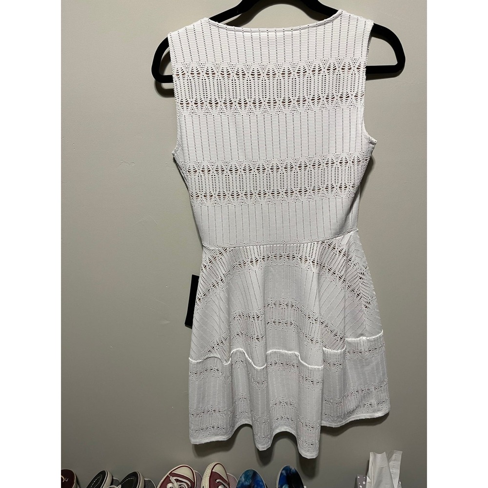Dress - Picture 5 of 6